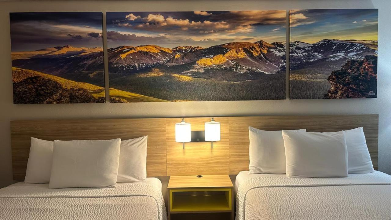 Days Inn By Wyndham Ridgecrest Near China Lake Naval Station Eksteriør bilde