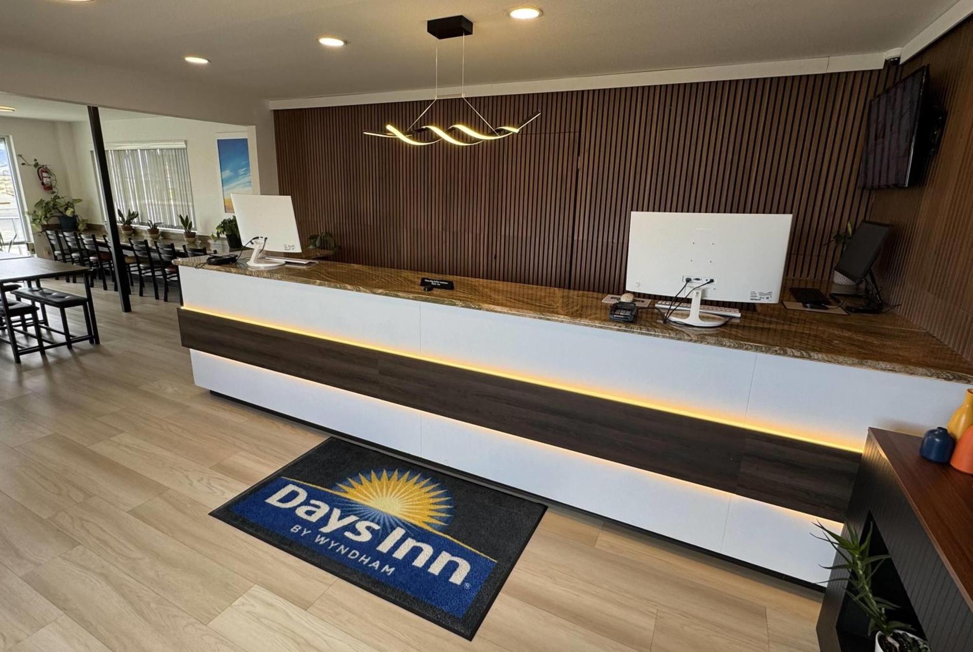 Days Inn By Wyndham Ridgecrest Near China Lake Naval Station Eksteriør bilde